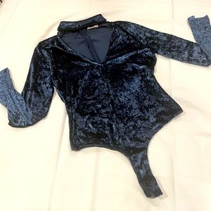 Ruses body suit blue velour